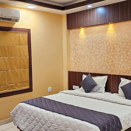 Elūr Hotel Royal Wings מראה חיצוני תמונה