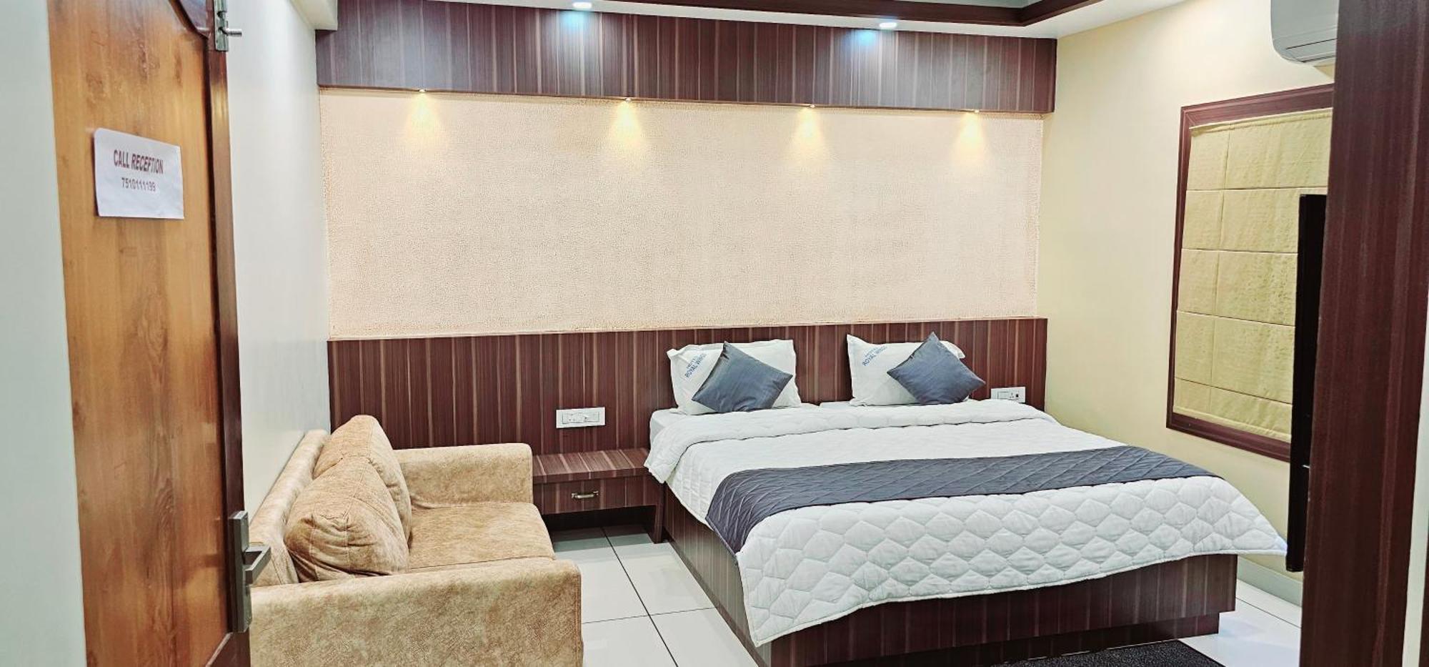 Elūr Hotel Royal Wings מראה חיצוני תמונה