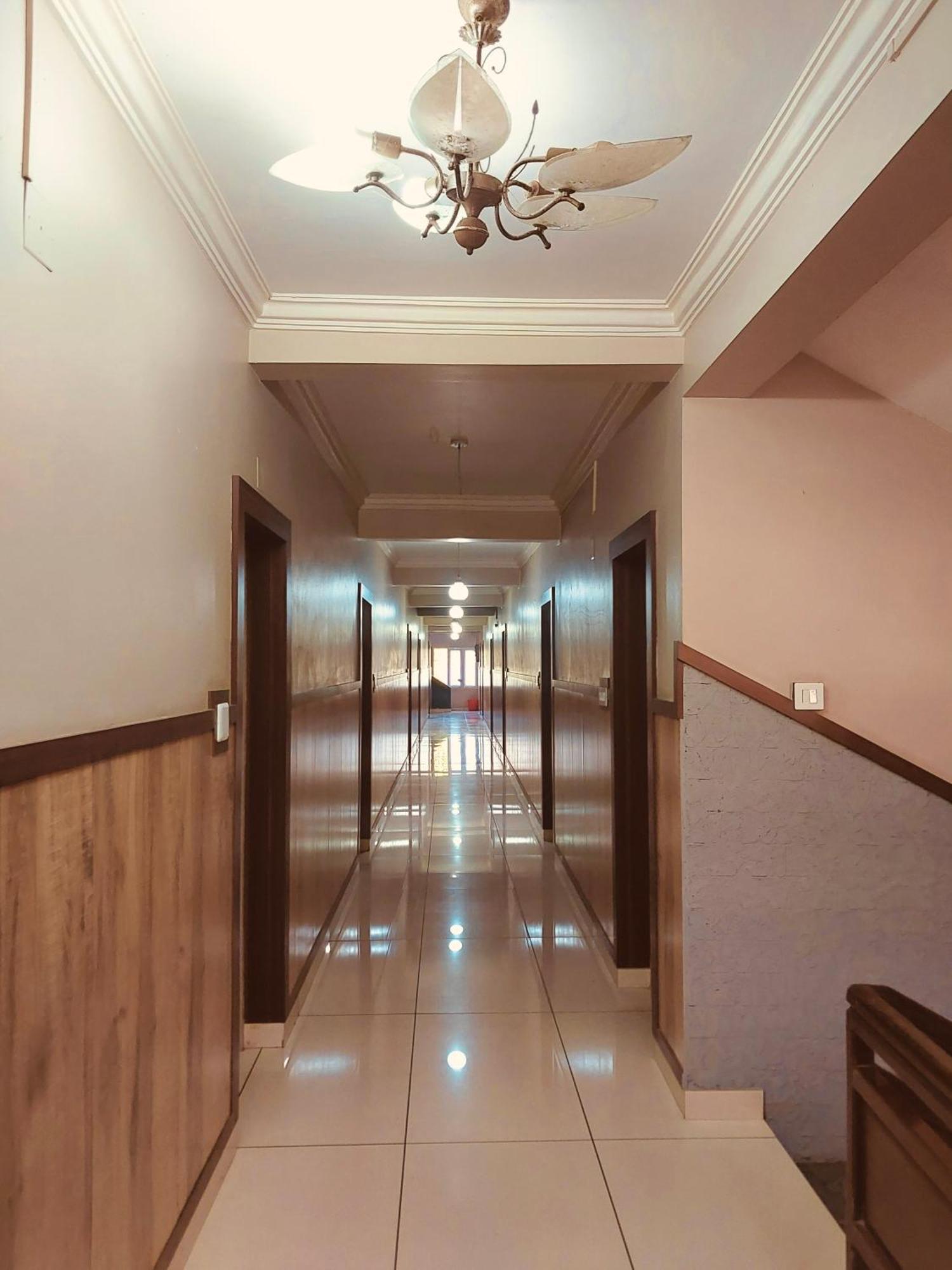 Elūr Hotel Royal Wings מראה חיצוני תמונה
